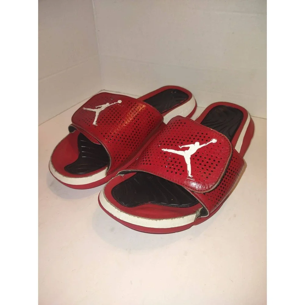 Nike Air Jordan Hydro 5 Mens Slides Gym Red Sandals Size 9 820257-601 Athletic